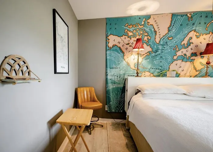 Family Friendly In Walking District, 5 Minutes From Holiday home
