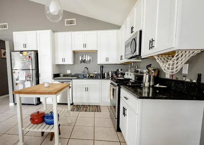 Family Friendly In Walking District, 5 Minutes From Holiday home