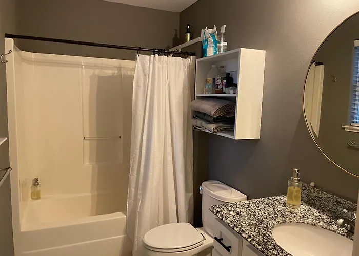 Family Friendly In Walking District, 5 Minutes From * Gulf Shores